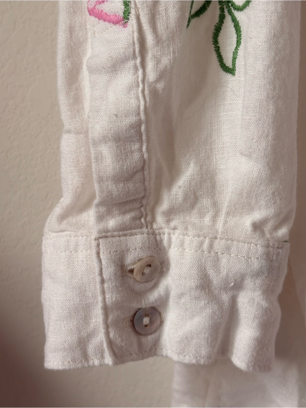 C&C California White Button-Up Shirt with Colorful Fruit Embroidery size small - Picture 5 of 7